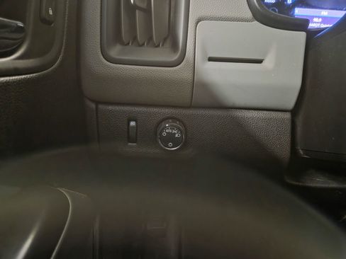 Used 2020 Chevrolet Colorado LT w/ Safety Package image 24