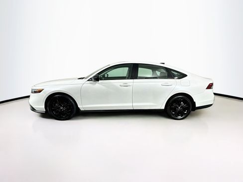Used 2025 Honda Accord SE image 4