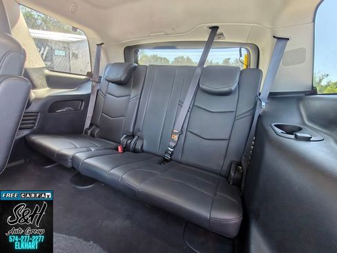 Used 2019 Cadillac Escalade Luxury AWD/4WD image 20