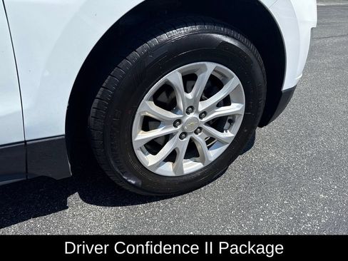 Used 2020 Chevrolet Equinox LT AWD/4WD image 12