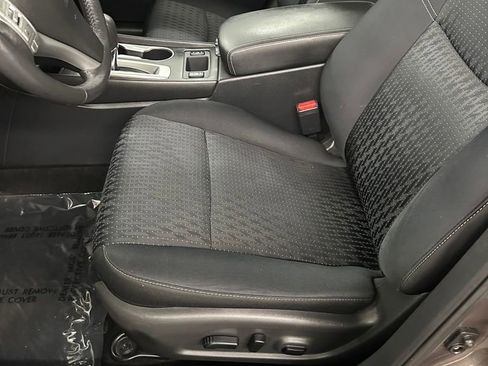 Used 2017 Nissan Altima 2.5 SV w/ Convenience Package FWD image 14