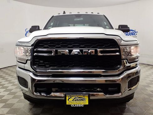 Used 2022 RAM 2500 Tradesman AWD/4WD image 3