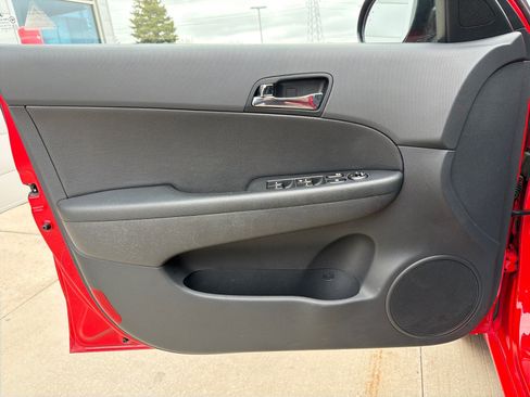 Used 2011 Hyundai Elantra SE FWD image 10