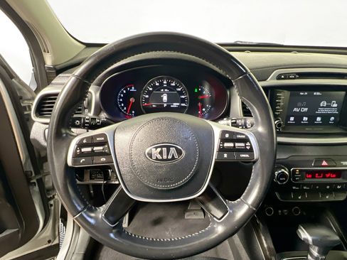 Used 2019 Kia Sorento EX AWD/4WD image 17