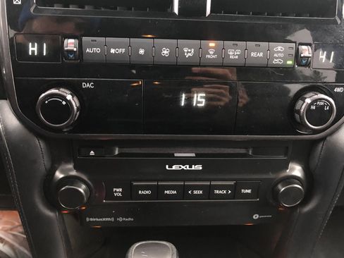 Used 2022 Lexus GX 460 AWD/4WD image 25