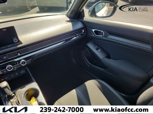 Used 2025 Honda Civic Sport image 17