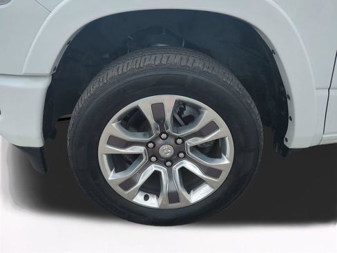 Used 2024 RAM 1500 Limited w/ Body Color Bumper Group AWD/4WD image 11
