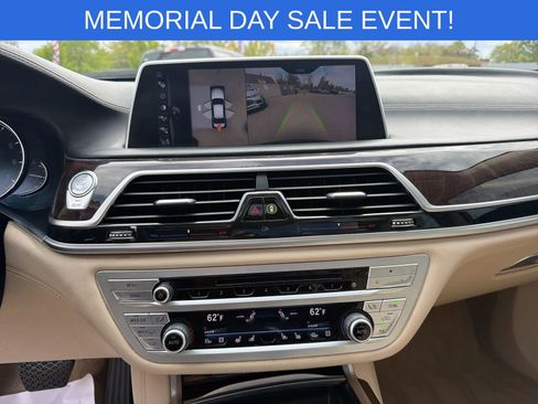 Used 2016 BMW 750i xDrive AWD/4WD image 34