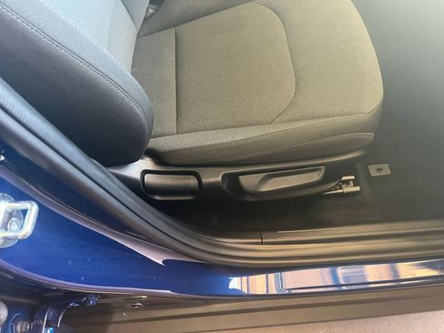 Used 2025 Kia K4 FWD image 28