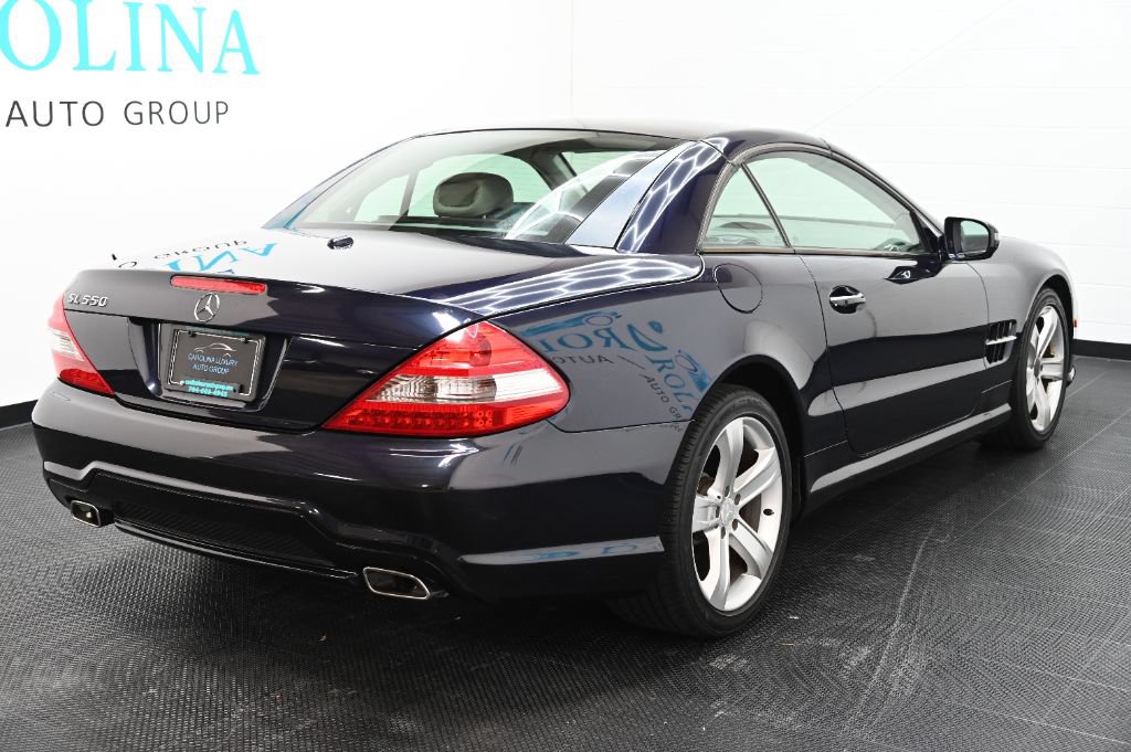 Used 2009 Mercedes-Benz SL 550 w/ Premium I Pkg image 3