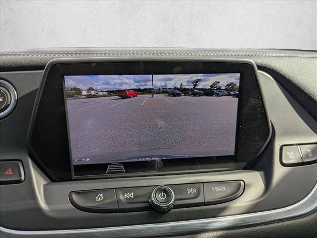Used 2021 Chevrolet Blazer LT FWD image 18