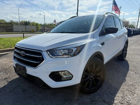 Used 2019 Ford Escape SE FWD image 23