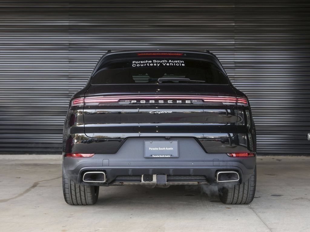 Certified 2026 Porsche Cayenne AWD/4WD image 6