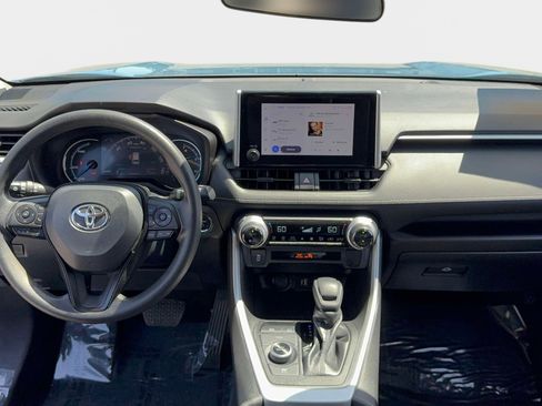 Used 2023 Toyota RAV4 AWD Hybrid image 11