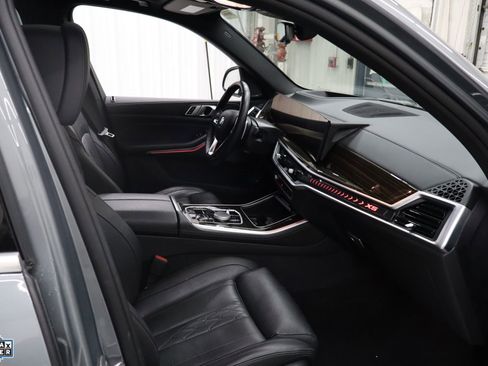 Used 2025 BMW X5 xDrive50e image 32