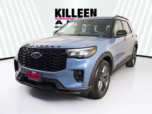 New 2026 Ford Explorer ST-Line w/ ST-Line Street Pack RWD image 3