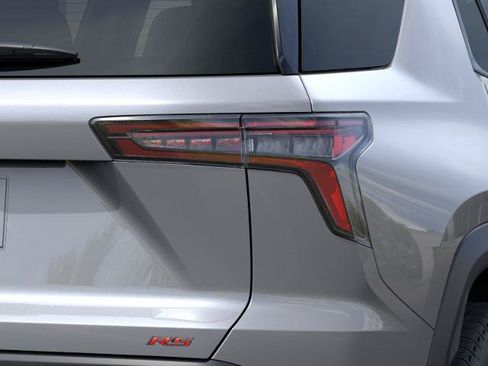 New 2026 Chevrolet Equinox RS w/ Convenience Package III FWD image 35