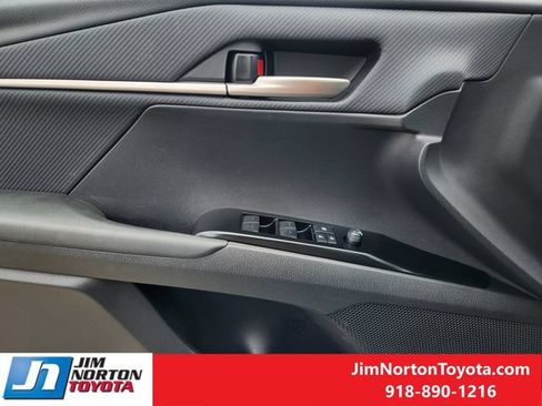 Used 2025 Toyota Camry SE w/ Multimedia Upgrade Package AWD/4WD image 24