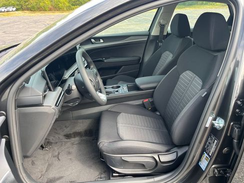 New 2026 Kia K5 LXS image 13
