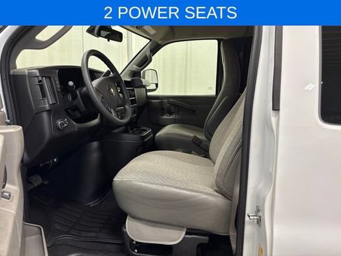 Used 2025 Chevrolet Express 2500 LT w/ LT Preferred Equipment Group RWD image 13