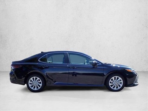 Certified 2022 Toyota Camry LE w/ Carpet Mat Package (TMS) AWD/4WD image 5