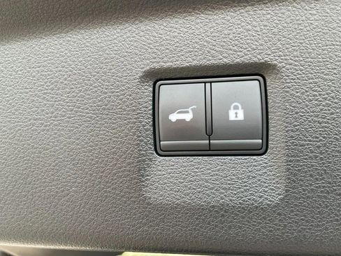 Used 2023 INFINITI QX60 Pure image 16