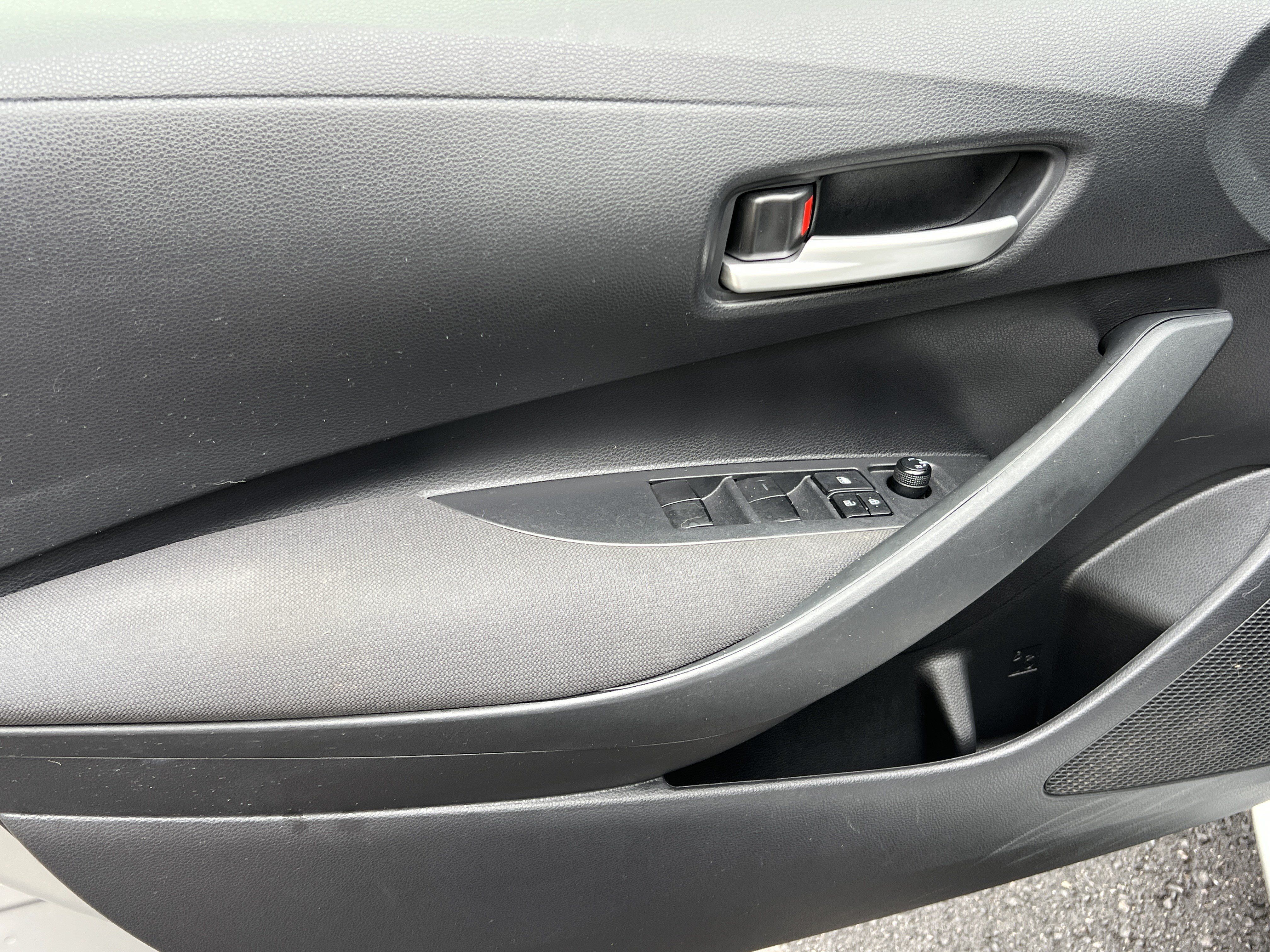 Certified 2021 Toyota Corolla LE FWD image 14