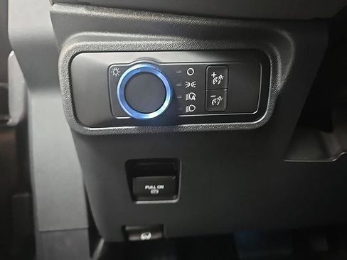 Used 2022 Ford Bronco Black Diamond AWD/4WD image 16