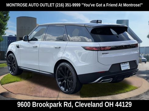New 2026 Land Rover Range Rover Sport SE AWD/4WD image 3