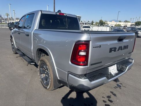 Used 2025 RAM 1500 Big Horn AWD/4WD image 3