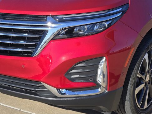 Used 2022 Chevrolet Equinox Premier image 31