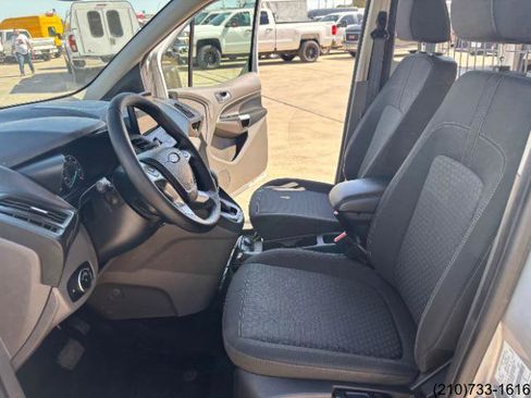 Used 2022 Ford Transit Connect XLT FWD image 17