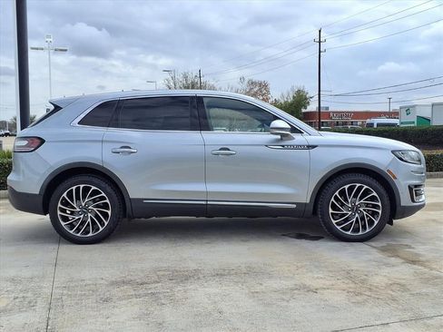 Used 2020 Lincoln Nautilus Reserve w/ Equipment Group 201A image 8