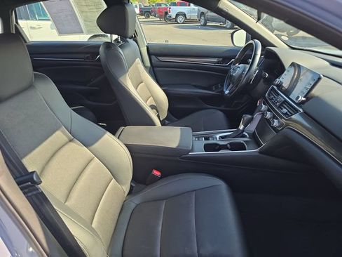 Used 2021 Honda Accord Sport image 32