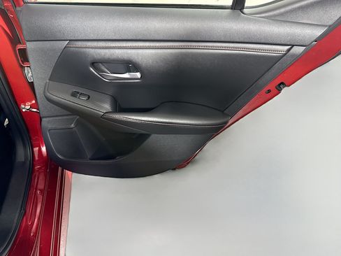Used 2024 Nissan Sentra SR FWD image 28