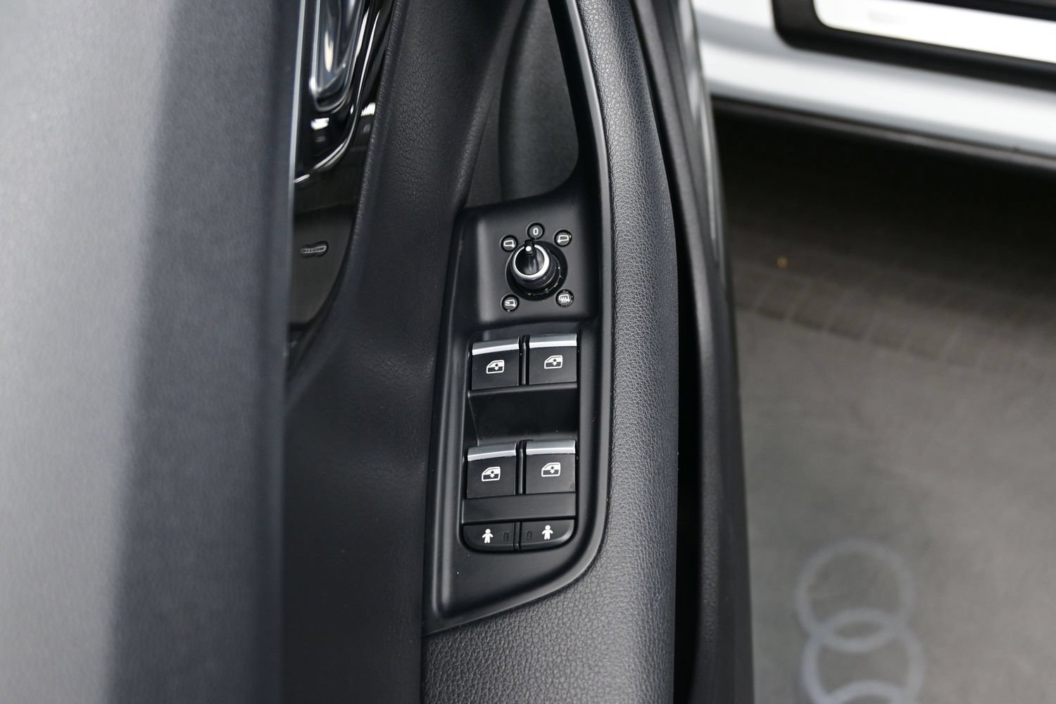 Used 2019 Audi Q7 3.0T Prestige AWD/4WD image 10