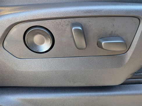 Used 2023 Chevrolet Silverado 1500 High Country image 37