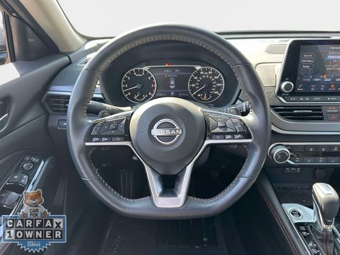 Used 2024 Nissan Altima 2.5 SR AWD/4WD image 16