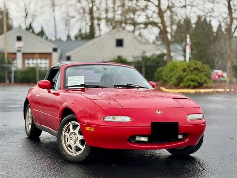 Used 1997 MAZDA MX-5 Miata image 2