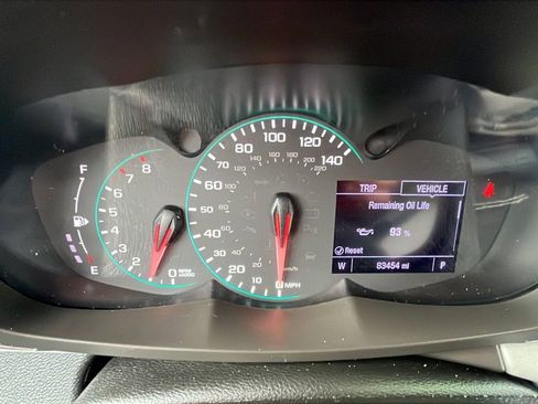 Used 2020 Chevrolet Trax LT w/ LT Convenience Package image 12