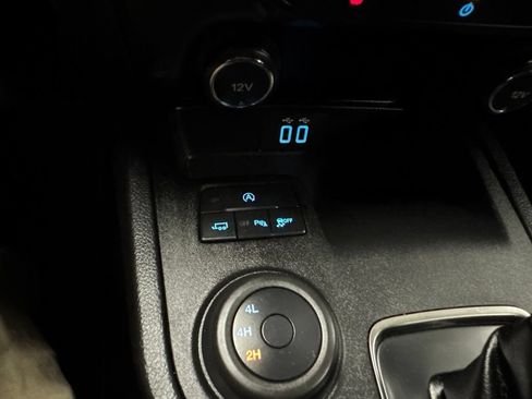 Used 2019 Ford Ranger XLT w/ Equipment Group 302A Luxury AWD/4WD image 37