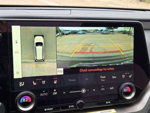New 2026 Lexus TX 350 AWD image 18