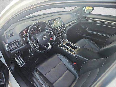 Used 2019 Honda Accord Sport image 10