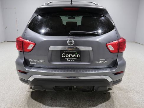 Used 2017 Nissan Pathfinder Platinum AWD/4WD image 3