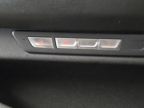 Used 2016 BMW 750i xDrive image 14