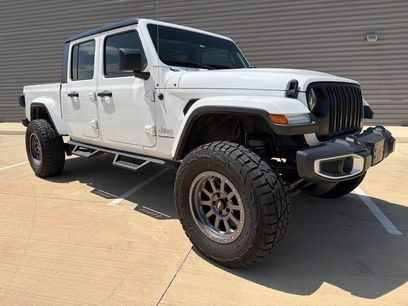 Used 2021 Jeep Gladiator Overland w/ Popular Equipment Package