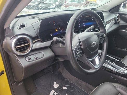 Used 2025 Chevrolet Trax ACTIV w/ Driver Confidence Package image 19