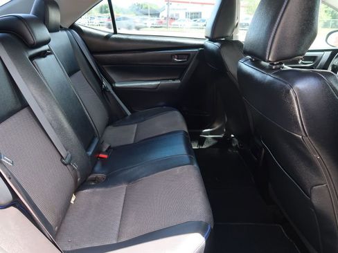 Used 2019 Toyota Corolla SE FWD image 8