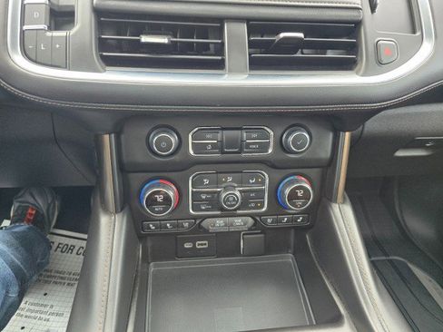 Used 2021 Chevrolet Suburban High Country image 33