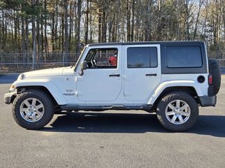 Used 2017 Jeep Wrangler Unlimited Sahara w/ Connectivity Group video 2